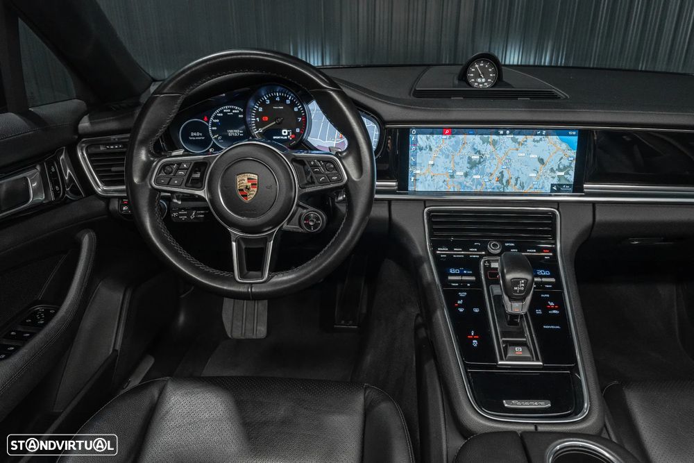 Porsche Panamera 4 E-Hybrid Platinum Edition - 8