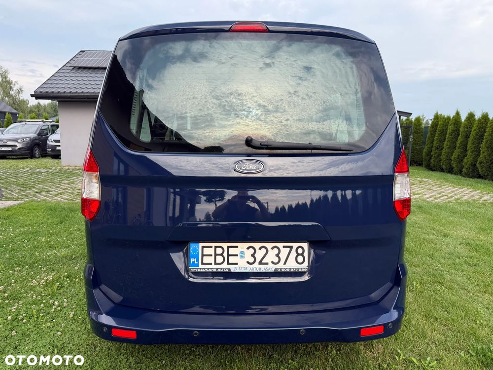 Ford Tourneo Courier 1.5 TDCi Trend - 17