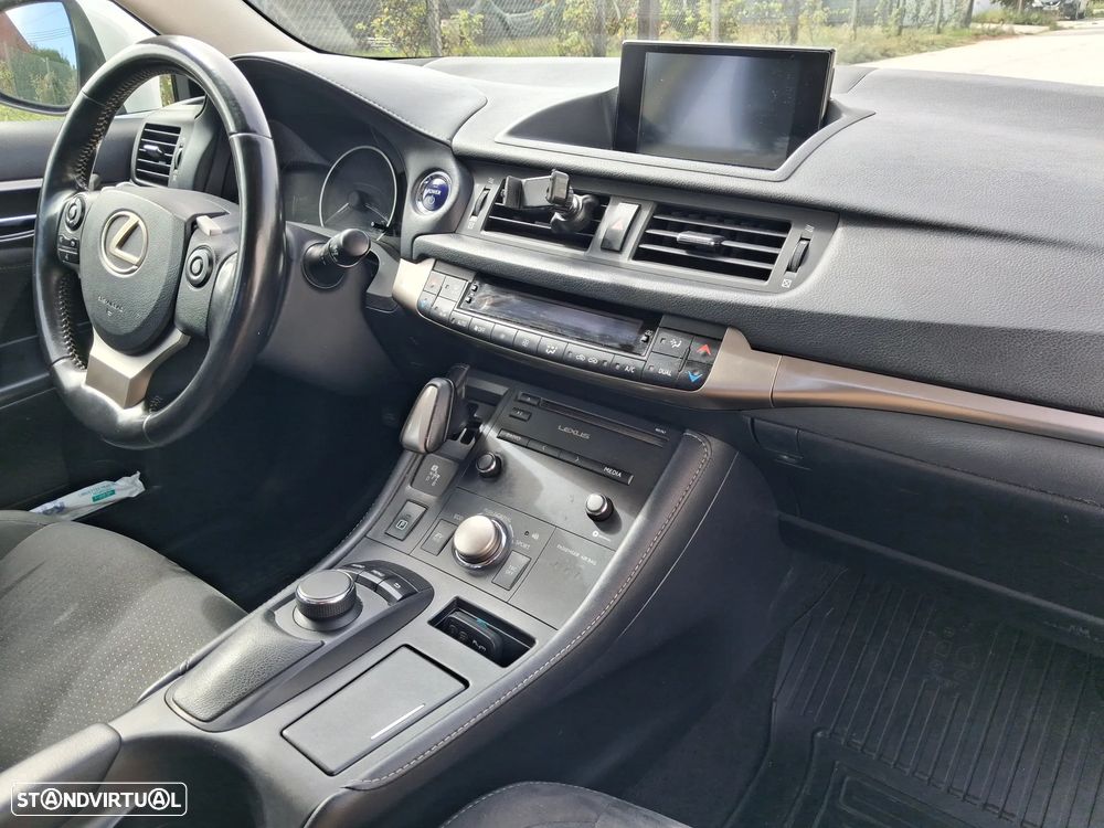 Lexus CT 200h F Sport - 15