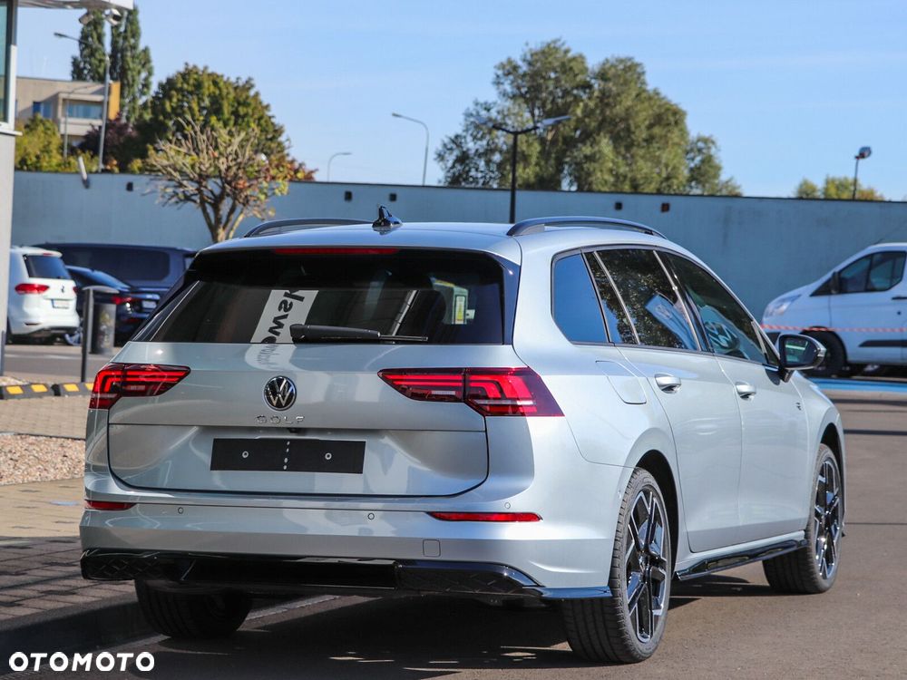 Volkswagen Golf - 5