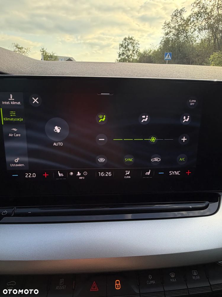 Skoda Octavia 2.0 TDI Style DSG - 22