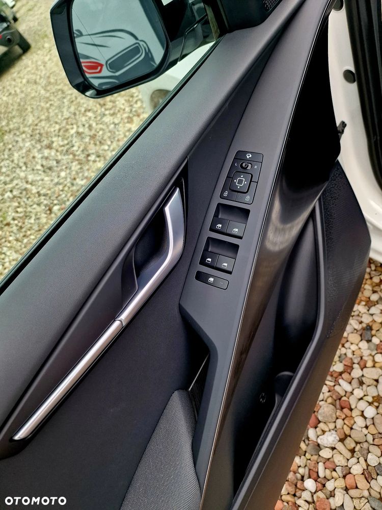 Kia Niro 1.6 GDI Hybrid L Business Line - 14