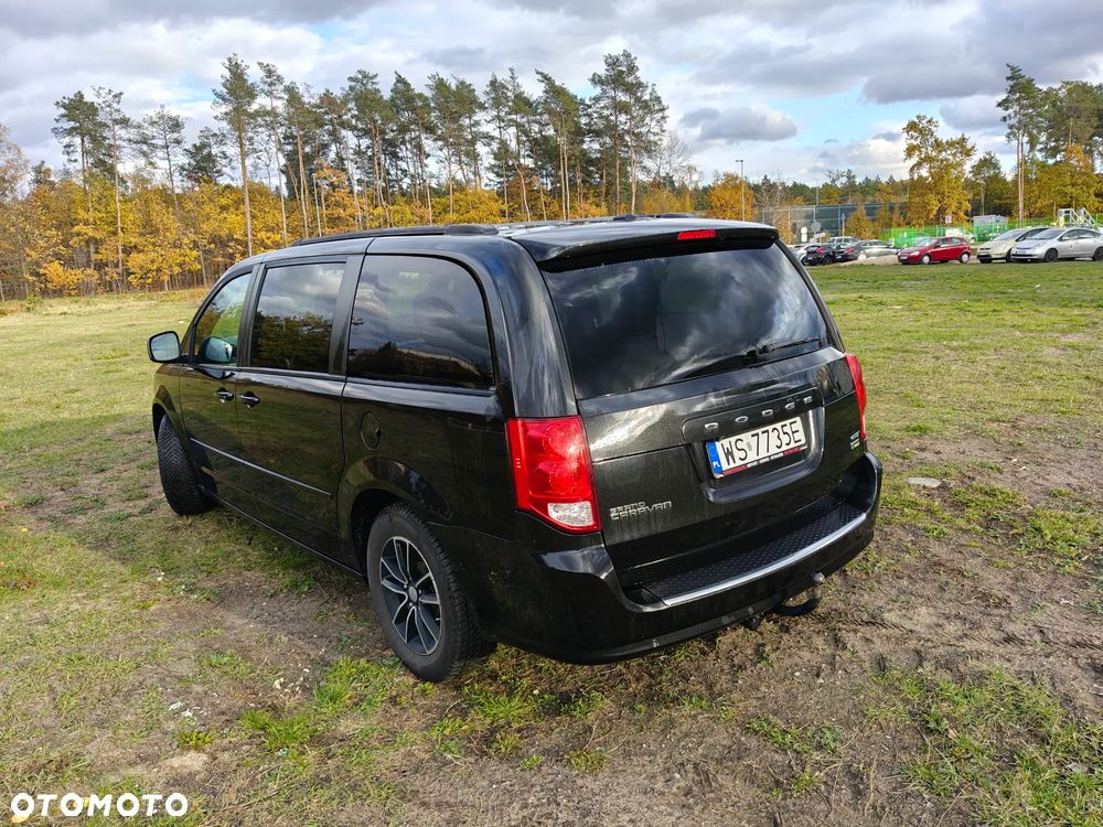 Dodge Grand Caravan 3.6 R/T - 4