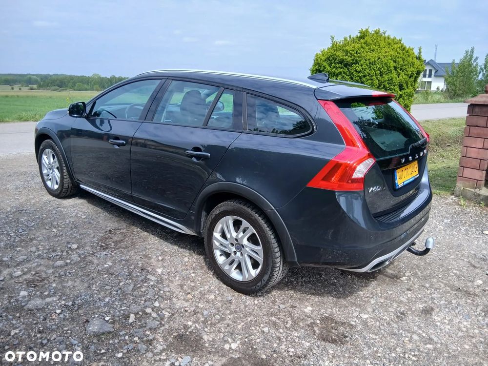 Volvo V60 D3 Summum - 12