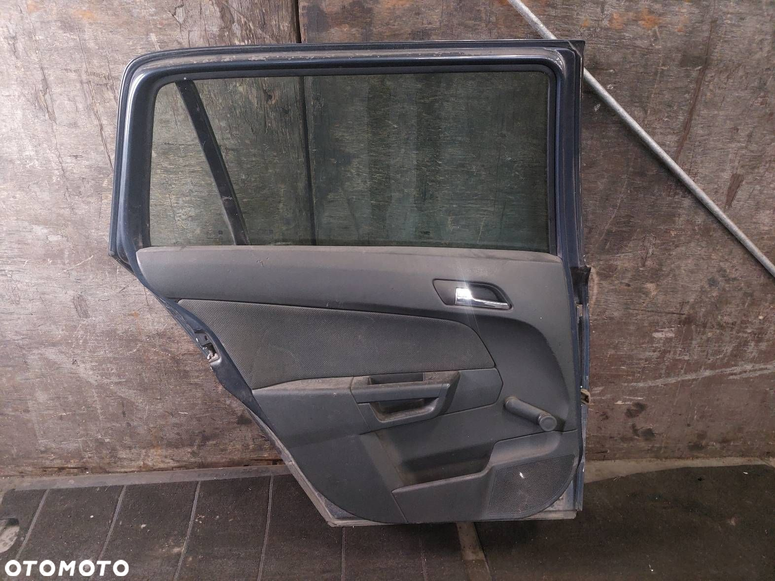 DRZWI KOMPLETNE LEWY TYŁ ASTRA H KOMBI LIFT - 4