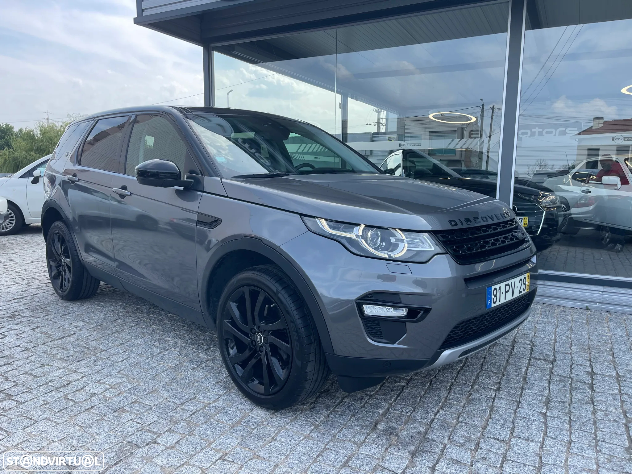 Land Rover Discovery Sport 2.2 Td4 HSE 7L - 2