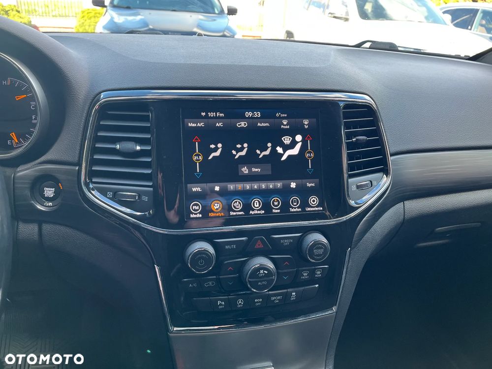 Jeep Grand Cherokee 3.6 V6 Pentastar 4WD Automatik Laredo - 28