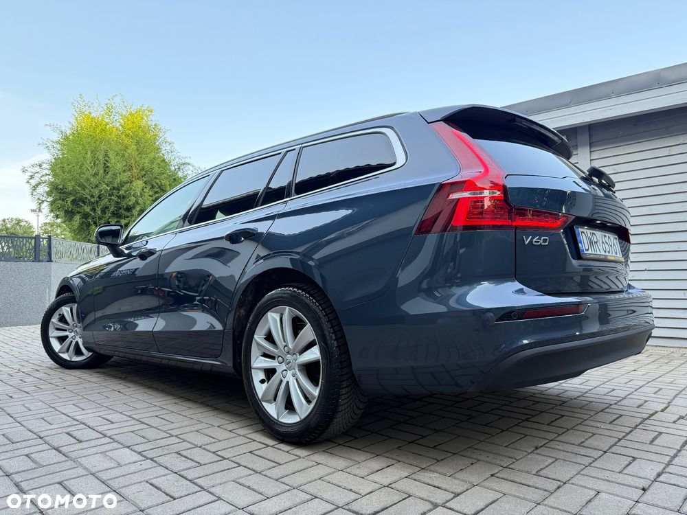 Volvo V60 D3 Momentum Pro - 4