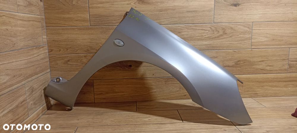 Błotnik Prawy Przód Peugeot 307  EZAC