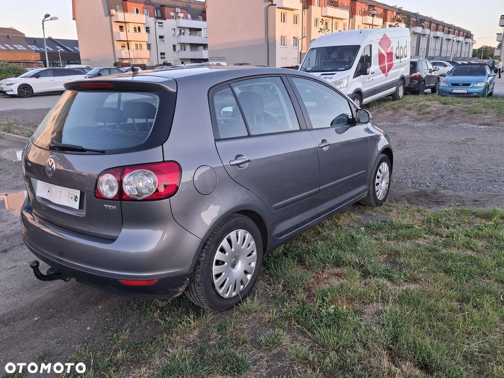 Volkswagen Golf Plus 1.9 TDI DSG Comfortline - 3