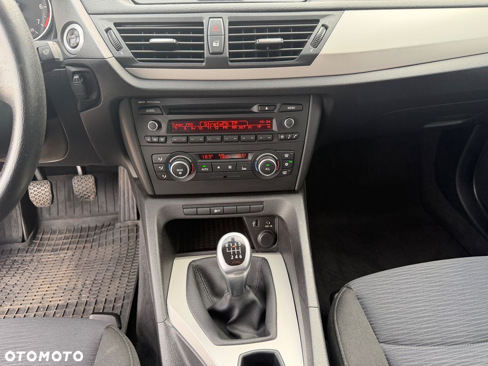 BMW X1 sDrive18i - 22