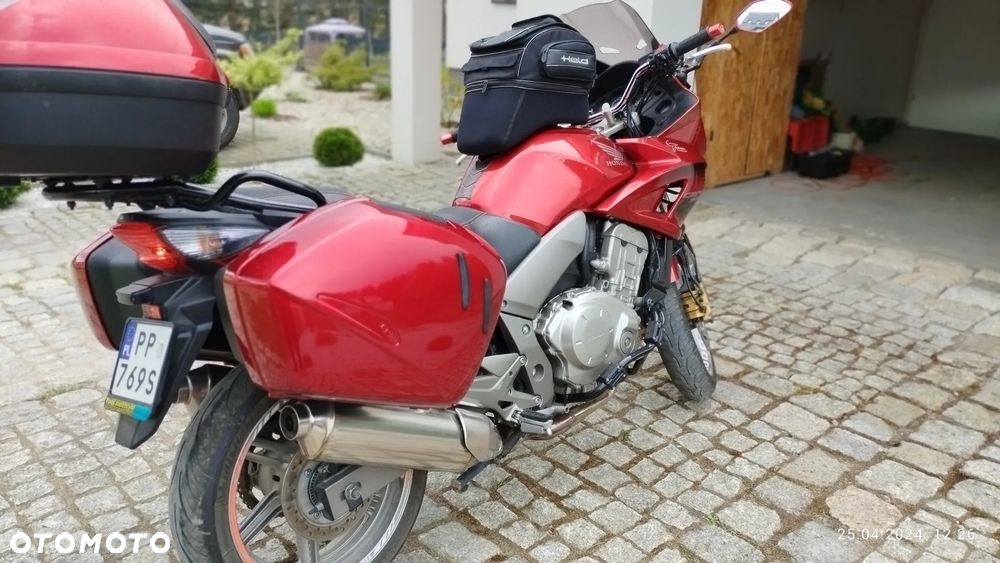 Honda CBF - 2