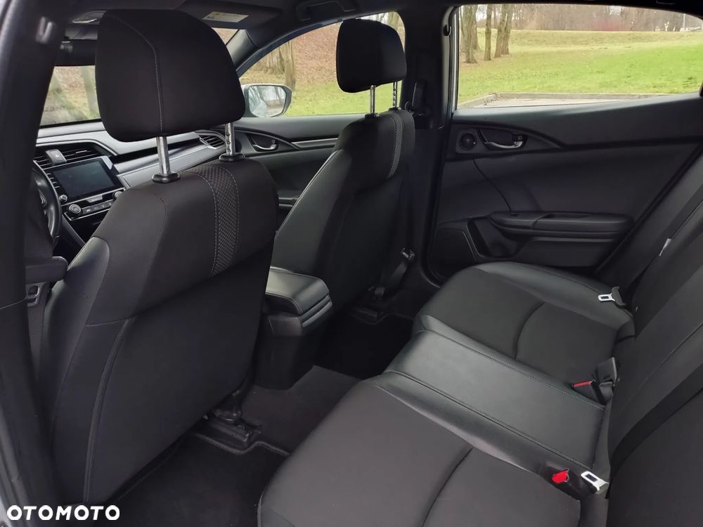 Honda Civic 1.5 i-VTEC Turbo CVT Sport - 17