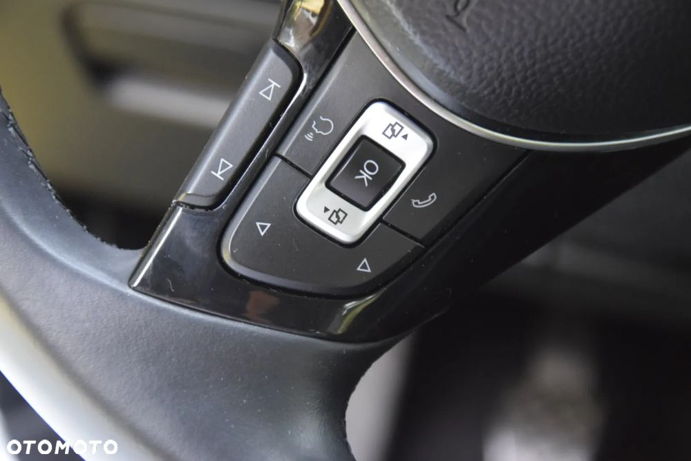Volkswagen Golf 1.4 TSI BMT Highline - 31