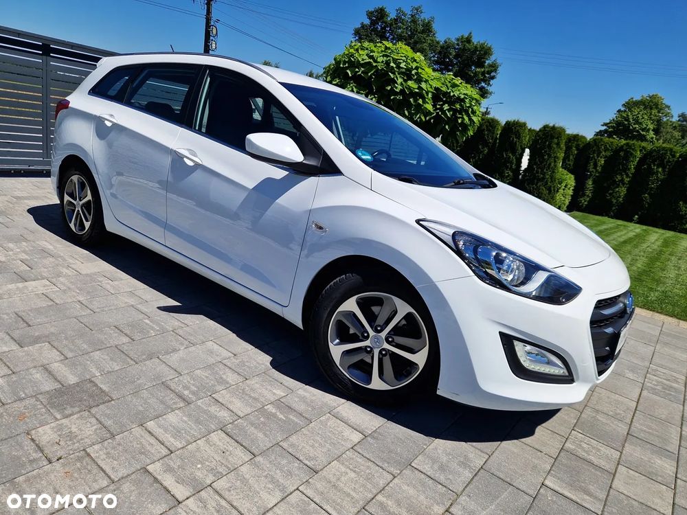 Hyundai i30 blue 1.4 YES Silver - 15