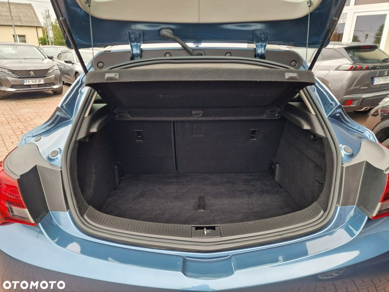 Opel Astra GTC 1.4 Turbo - 22