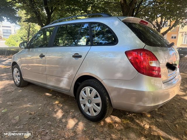 Skoda Fabia Break 1.2 Elegance - 4