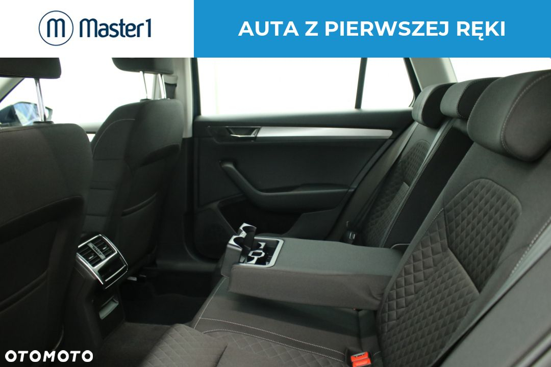 Skoda Superb 2.0 TDI SCR Ambition DSG - 8
