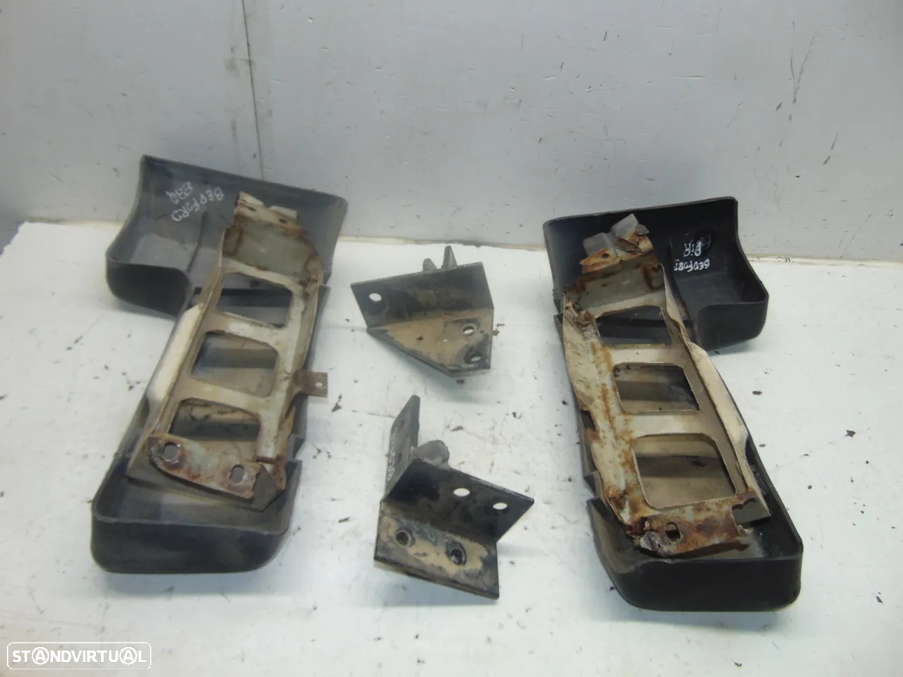 Bedford Seta cantos para-choques/suportes fixação - 6