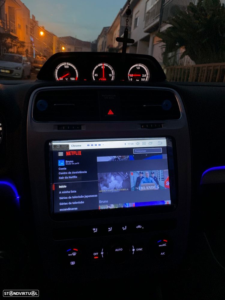 VW Scirocco 2.0 TDI Sport DSG - 10