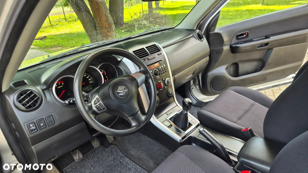 Suzuki Grand Vitara 1.6 Club - 5