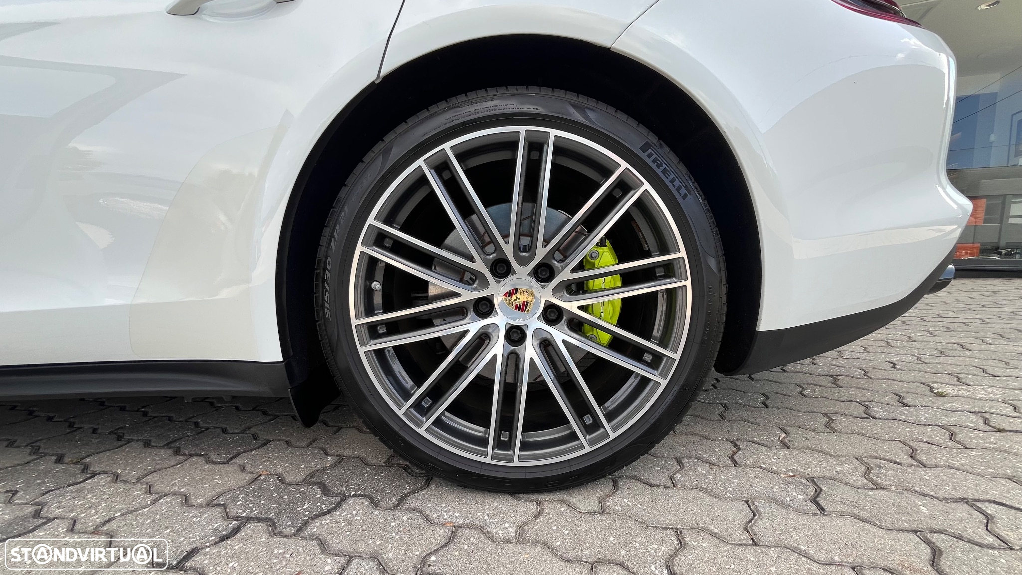 Porsche Panamera Sport Turismo 4 E-Hybrid - 19