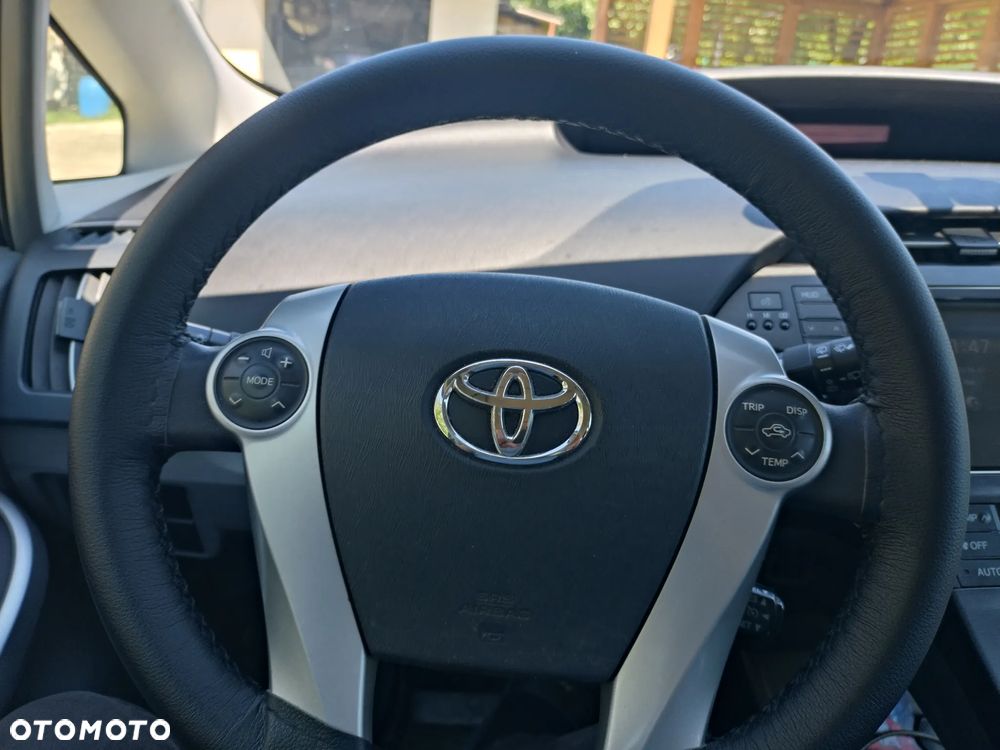 Toyota Prius 1.8 HSD Active - 18