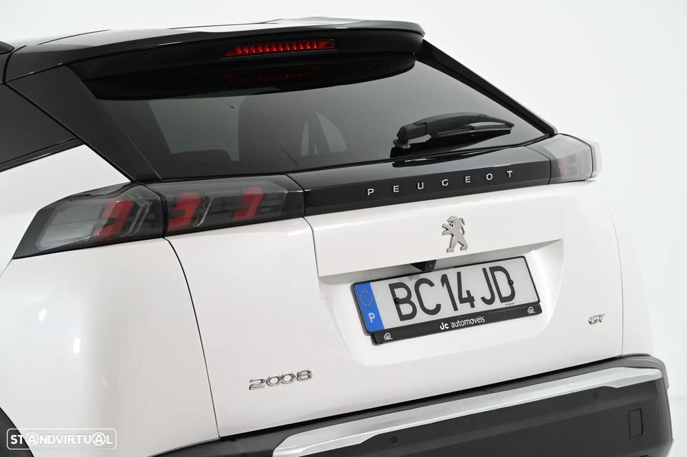 Peugeot 2008 - 12