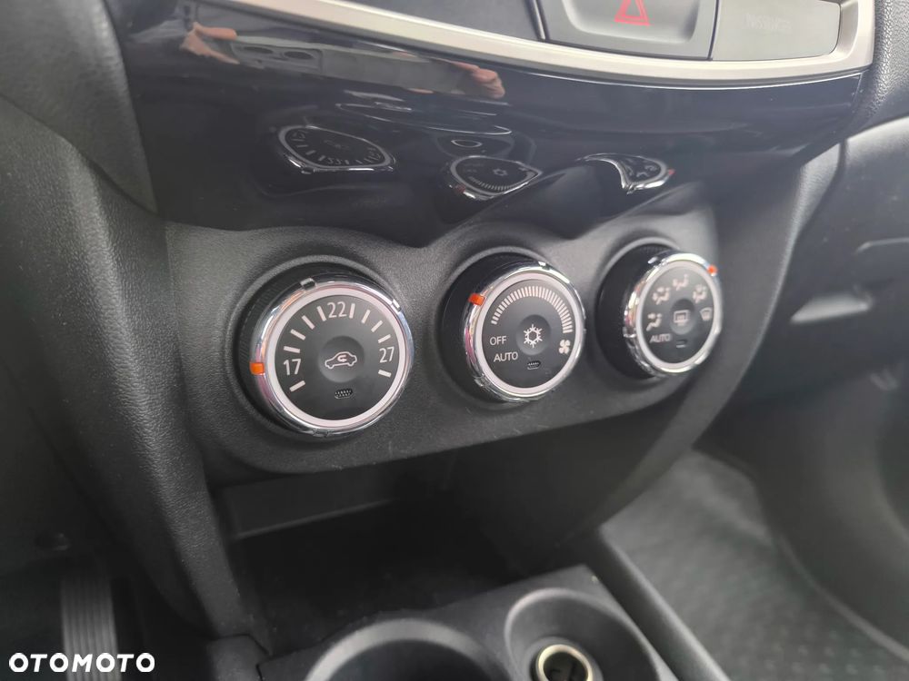 Mitsubishi ASX 1.8 DID Invite 4WD AS&G - 29