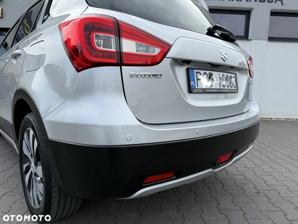 Suzuki SX4 S-Cross 1.4 T Premium 4WD - 35