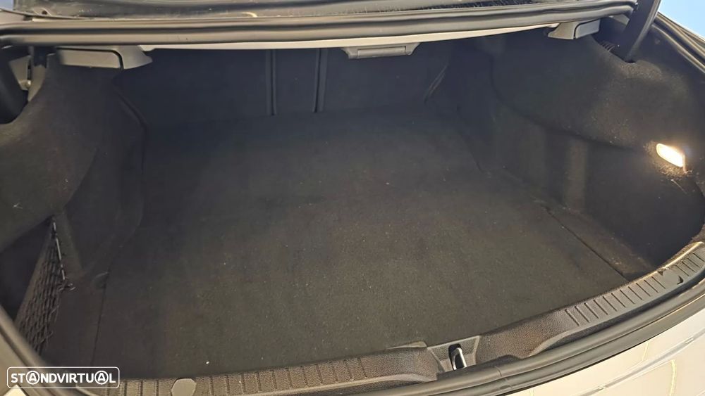 Mercedes-Benz C 220 d 9G-TRONIC Night Edition - 25