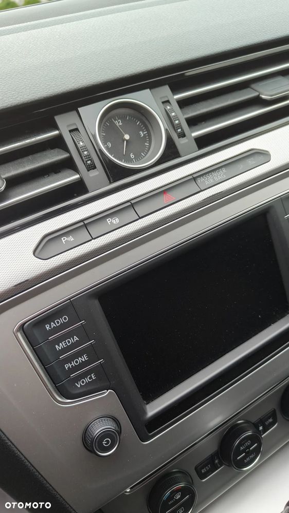 Volkswagen Passat 1.6 TDI (BlueMotion Technology) DSG Comfortline - 21