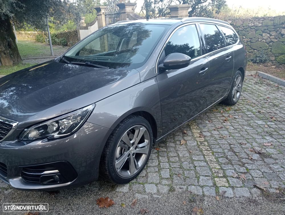 Peugeot 308 SW 1.2 PureTech Allure Pack - 4