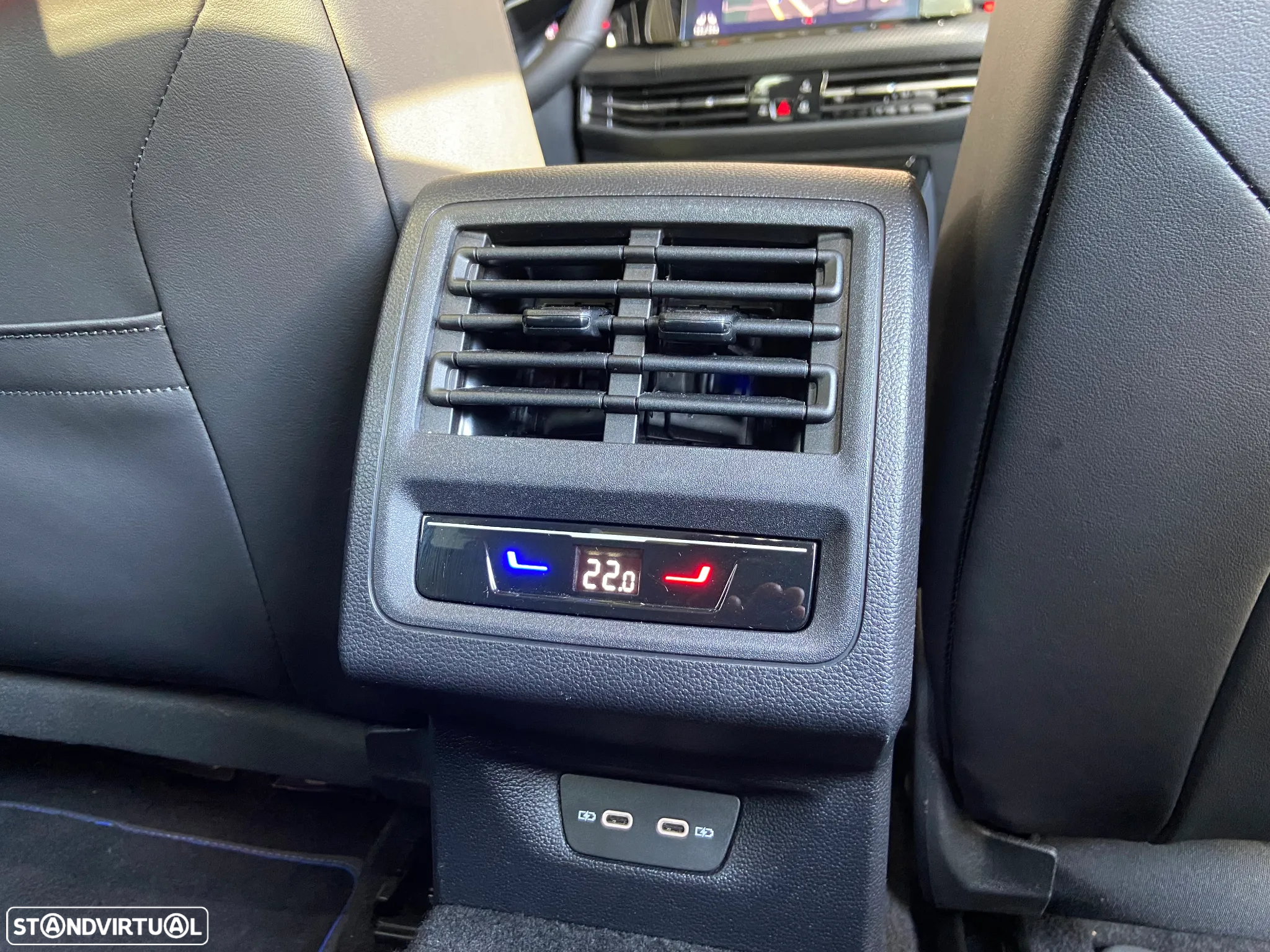 VW Golf 2.0 TSI OPF 4Motion DSG R Performance - 26