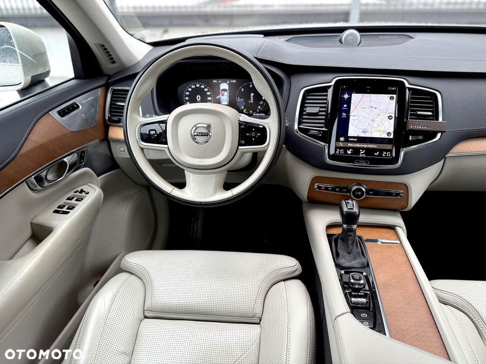 Volvo XC 90 D5 SCR AWD Inscription - 19