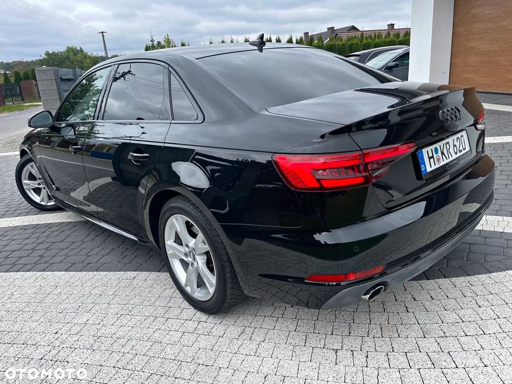 Audi A4 Limousine 1.4 TFSI S tronic sport - 17