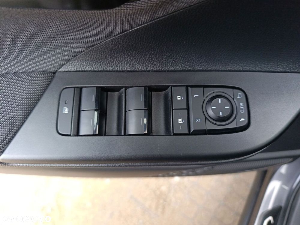 Toyota C-HR 2024