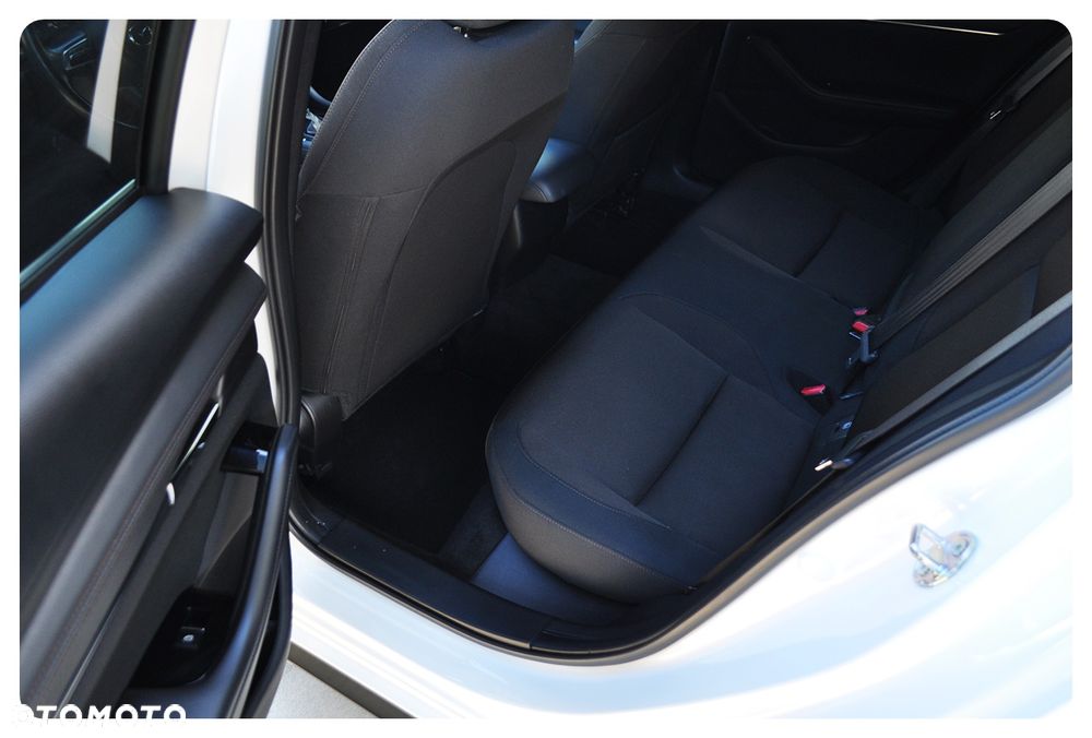 Mazda 3 2.0 mHEV AWD Hikari - 22