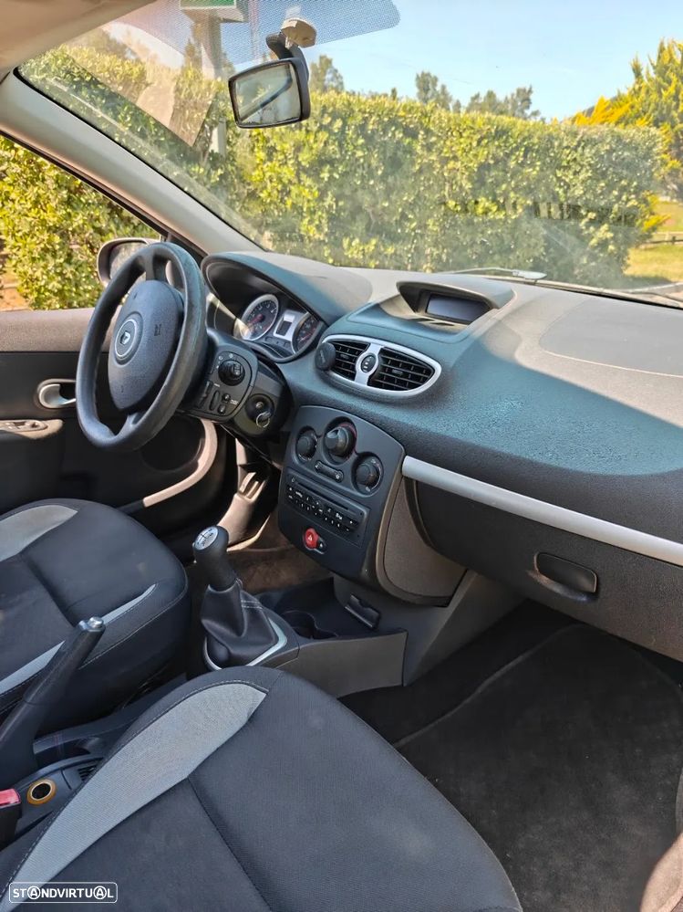 Renault Clio 1.5 dCi Confort 89g - 17
