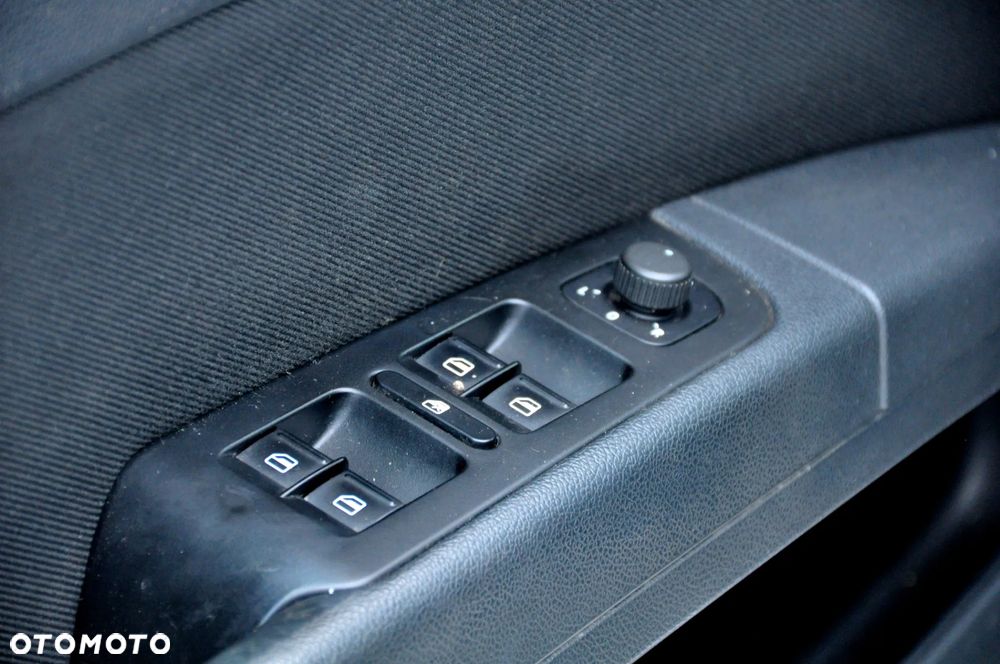 Skoda Superb 2.0 TDI DSG Exclusive - 37