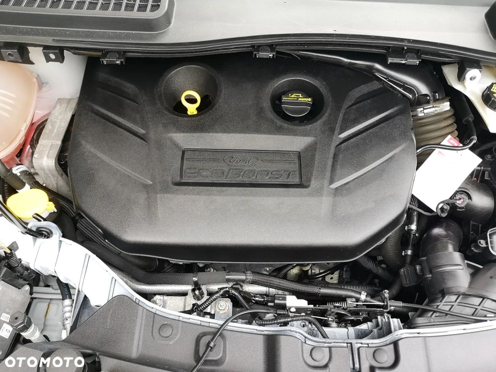 Ford Kuga 2.0 EcoBoost 4x4 ST-Line - 36