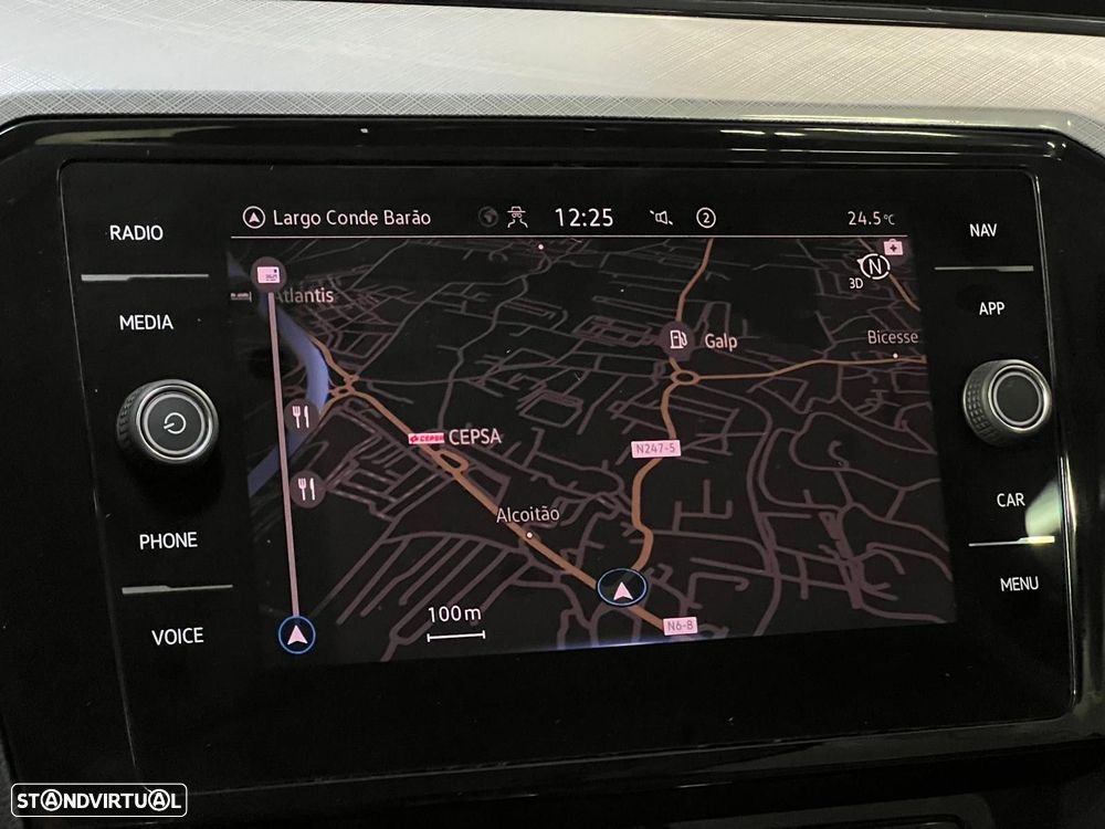 VW Passat Variant 2.0 TDi Business DSG - 12