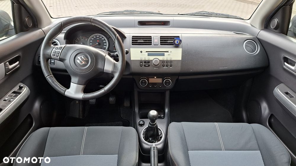 Suzuki Swift - 8