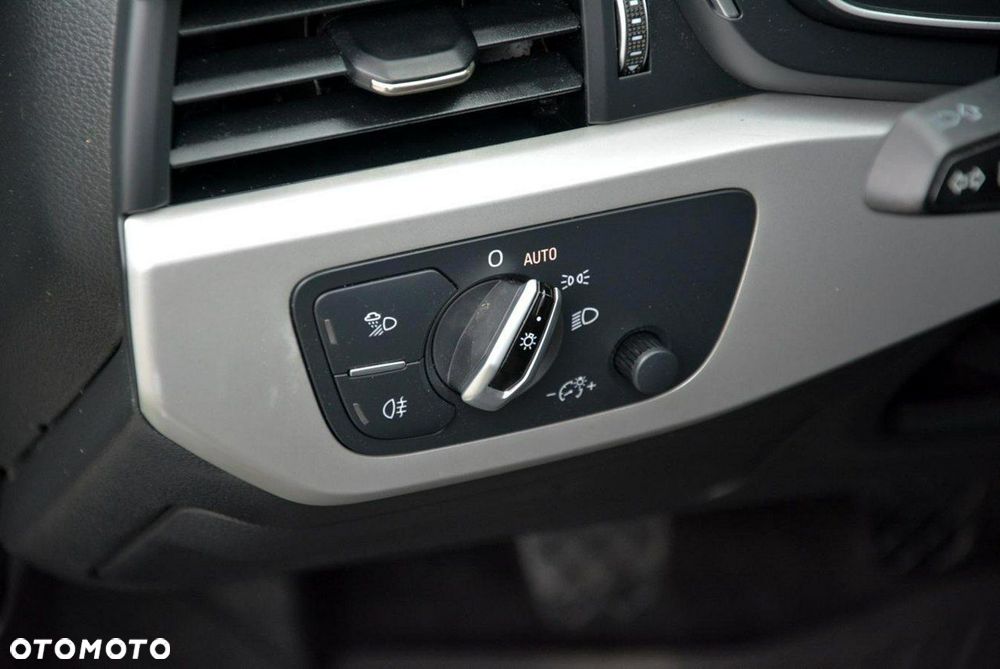 Audi A4 Avant 2.0 TDI DPF Ambiente - 30