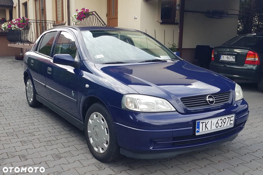 Opel Astra 1.4 - 4