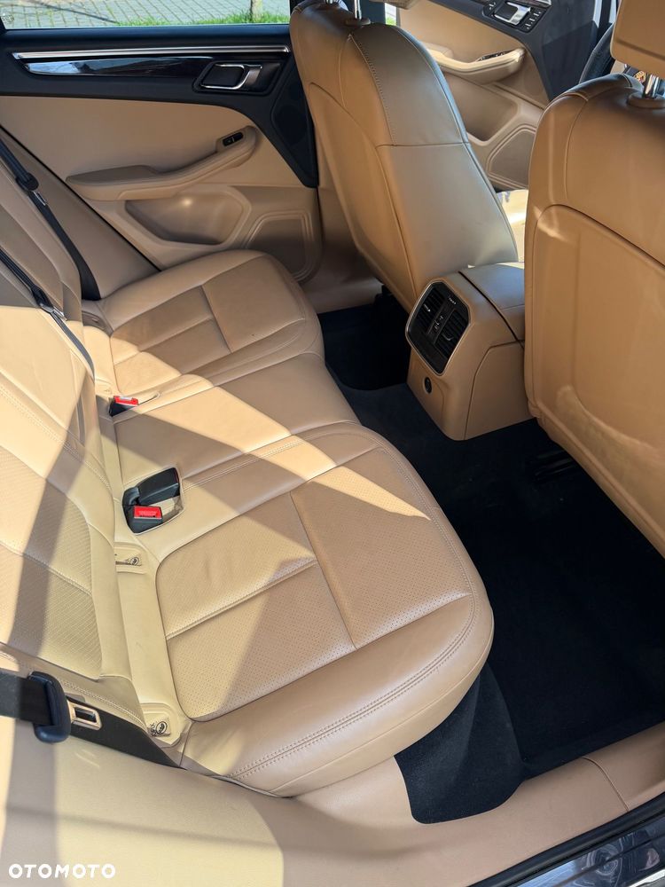 Porsche Macan Standard - 8