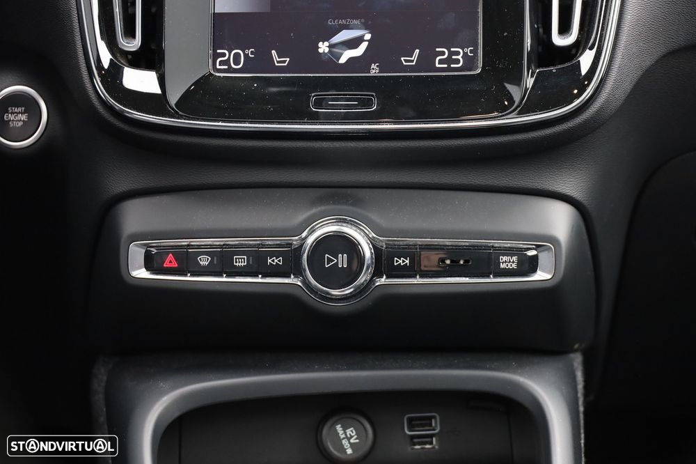 Volvo XC 40 2.0 B4 Inscription - 27