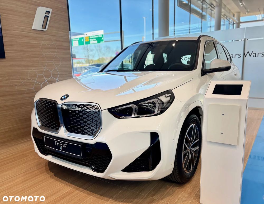 BMW iX1 eDrive20 66.5kWh M Sport Edition - 1