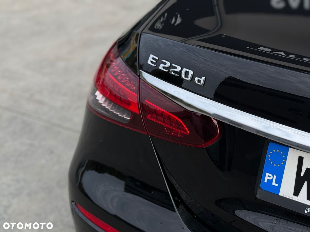 Mercedes-Benz Klasa E 220 d 4-Matic AMG - 17