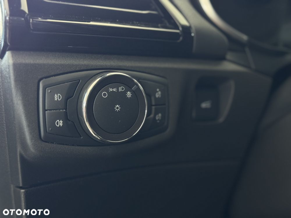 Ford Mondeo - 24